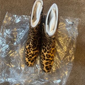 Ann Taylor Brown Leopard Ankle Boots